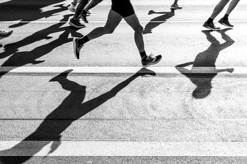 Black and white racing photo.